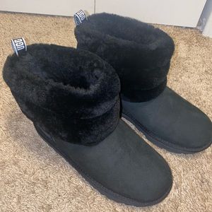 K FLUFF MINI QUILTED UGGS